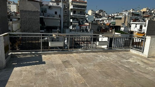 Κτίριο, 330τ. μ.