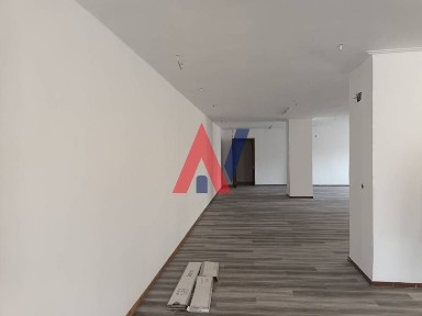 Γραφείο, 247τ. μ.