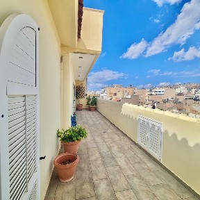 Ταμπούρια, Ταμπούρια - Αγία Σοφία (Πειραιάς), Αγίου Δημητρίου 115, Πειραιάς 18546