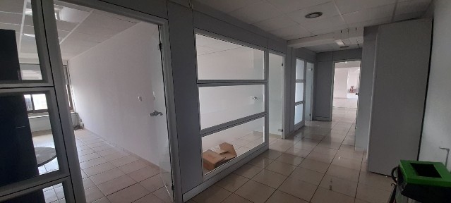 Γραφείο, 830τ. μ.