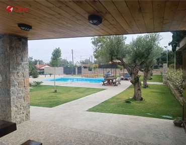 Μονοκατοικία, 230τ. μ.