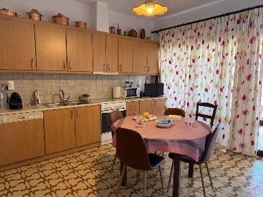 Μονοκατοικία, 65τ. μ.