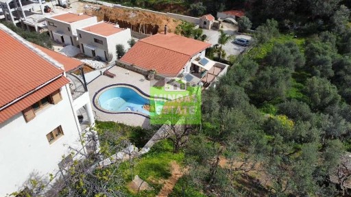 Συγκρότημα διαμερισμάτων, 680τ. μ.