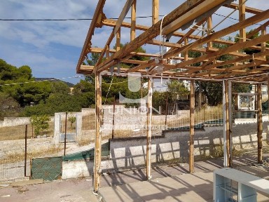 Μονοκατοικία, 65τ. μ.