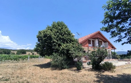 Μονοκατοικία, 192τ. μ.