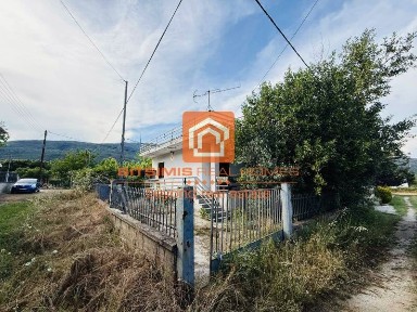 Μονοκατοικία, 75τ. μ.