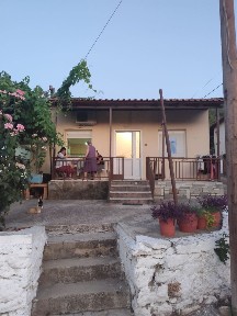 Μονοκατοικία, 65τ. μ.