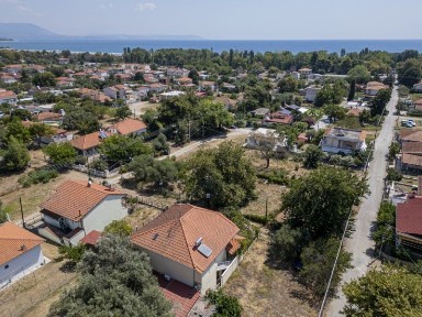 Μονοκατοικία, 180τ. μ.
