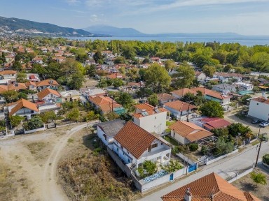 Μονοκατοικία, 140τ. μ.
