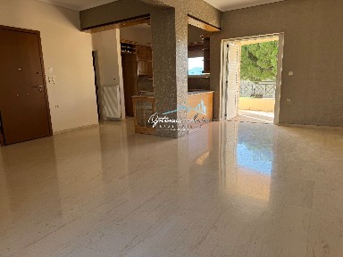 Συγκρότημα διαμερισμάτων, 297τ. μ.