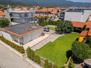 Μονοκατοικία, 70τ. μ.