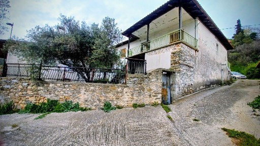 Μονοκατοικία, 180τ. μ.