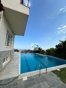 Διαμέρισμα, 400τ. μ.