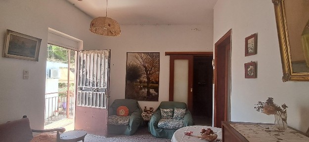 Μονοκατοικία, 73τ. μ.