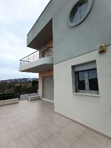 Μονοκατοικία, 310τ. μ.