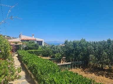 Μονοκατοικία, 170τ. μ.