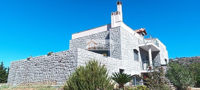 Μονοκατοικία, 280τ. μ.