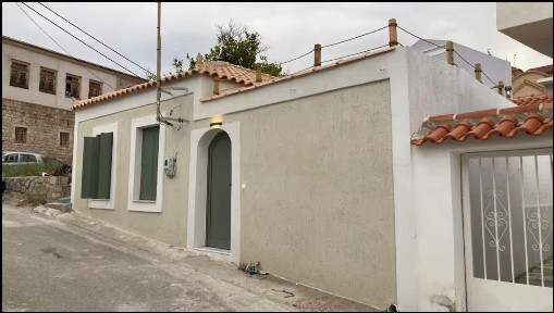 Μονοκατοικία, 80τ. μ.