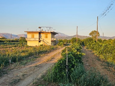 Μονοκατοικία, 110τ. μ.