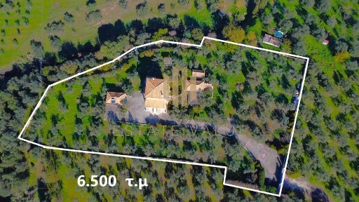 Μονοκατοικία, 150τ. μ.