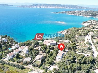 Μονοκατοικία, 382τ. μ.