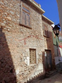 Μονοκατοικία, 305τ. μ.
