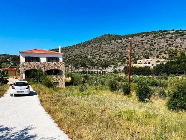Μονοκατοικία, 300τ. μ.
