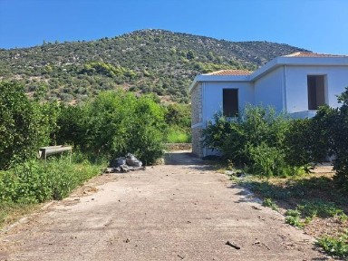 Μονοκατοικία, 160τ. μ.