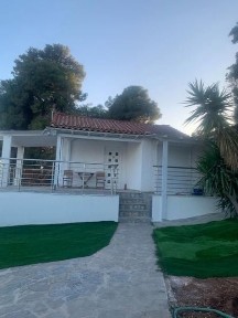 Μονοκατοικία, 70τ. μ.