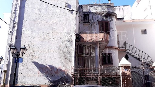 Μονοκατοικία, 180τ. μ.