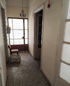 Αγία Σοφία - Μανιάτικα, Ταμπούρια - Αγία Σοφία (Πειραιάς)