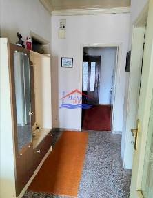 Κτίριο, 180τ. μ.