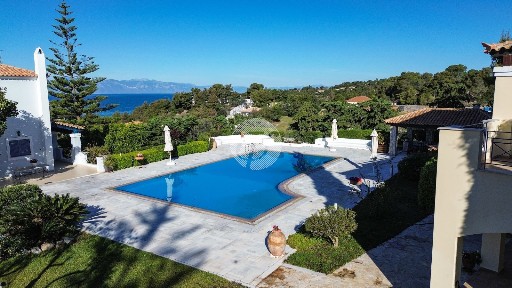 Μονοκατοικία, 751τ. μ.