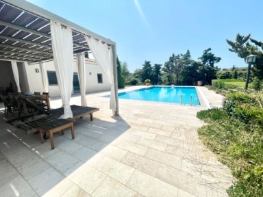 Μονοκατοικία, 380τ. μ.