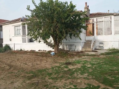 Μονοκατοικία, 105τ. μ.