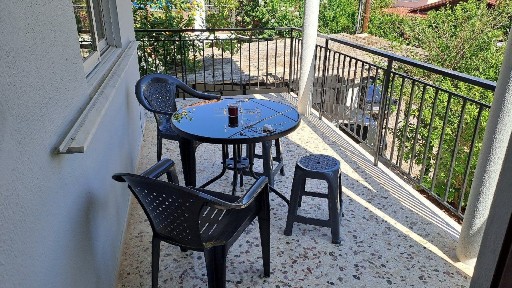 Βορινέζα, Αρτέμιδα (Λούτσα) (Αθήνα - Ανατολικά Προάστια)