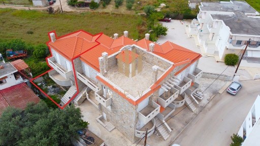 Μονοκατοικία, 180τ. μ.
