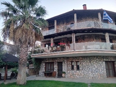 Μονοκατοικία, 450τ. μ.