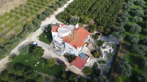 Μονοκατοικία, 300τ. μ.