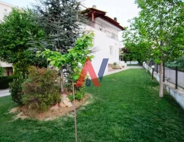 Μονοκατοικία, 220τ. μ.
