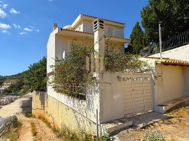 Μονοκατοικία, 182τ. μ.