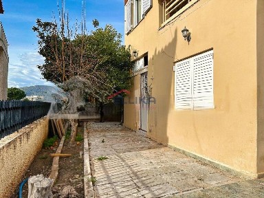 Μονοκατοικία, 247τ. μ.