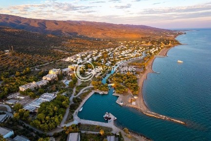 Μονοκατοικία, 300τ. μ.