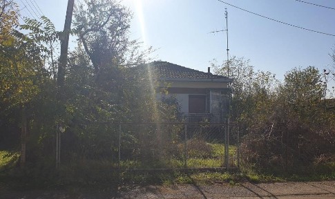 Μονοκατοικία, 66τ. μ.
