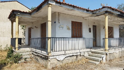 Μονοκατοικία, 60τ. μ.