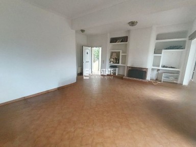 Κέντρο, Νέα Μάκρη (Αθήνα - Ανατολικά Προάστια)