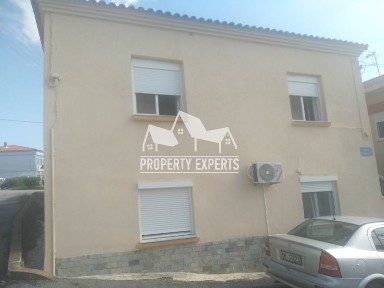 Συγκρότημα διαμερισμάτων, 100τ. μ.