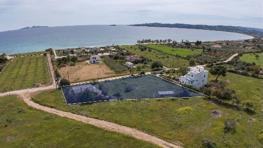 Μονοκατοικία, 65τ. μ.