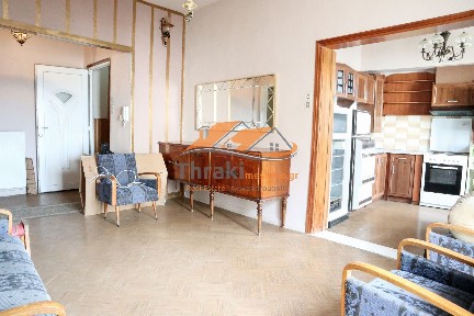 Κτίριο, 210τ. μ.