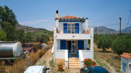 Μονοκατοικία, 156τ. μ.